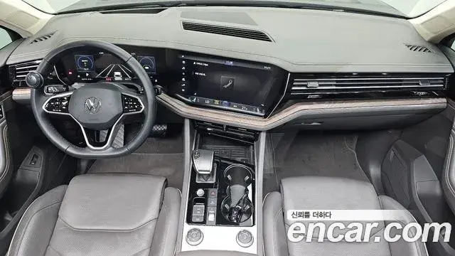Volkswagen Touareg 2023 — Şəkil 1/20