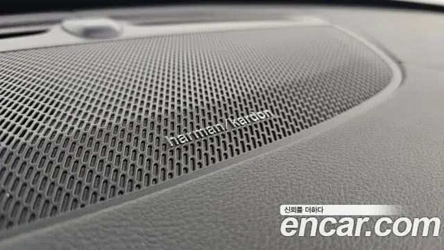 Volvo XC90 2020 — ფოტო 17/37