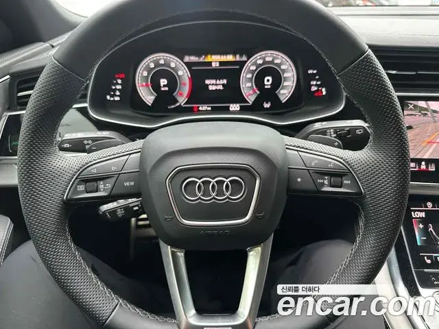 Audi Q8 2022 — Şəkil 3/18