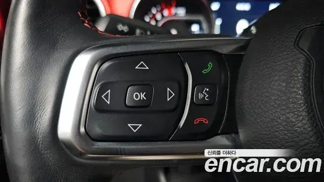 Jeep Wrangler 2019 — Şəkil 30/32