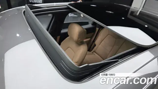 Porsche Cayenne 2021 — ფოტო 10/33