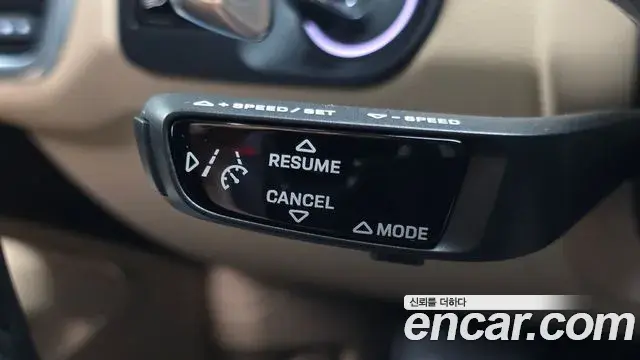 Porsche Cayenne 2021 — ფოტო 17/33
