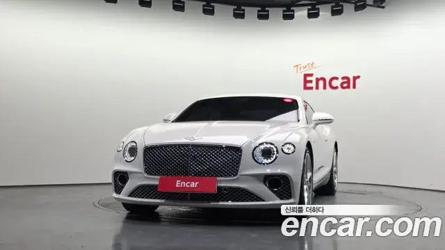 Bentley Continental GT 2020 — Фото 3/20