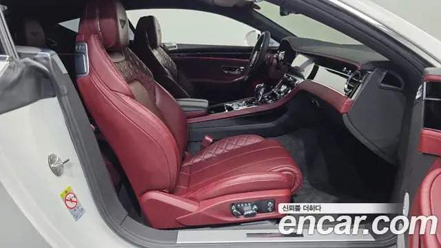Bentley Continental GT 2020 — Фото 11/20