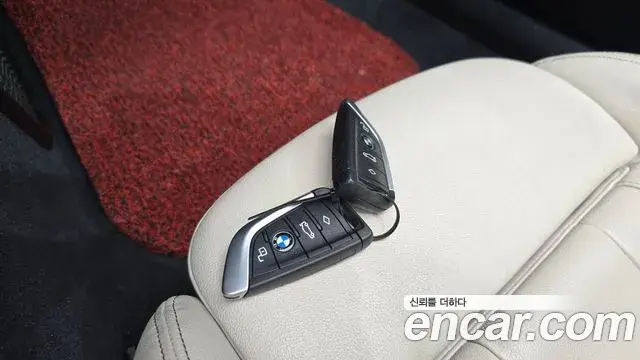 BMW Z4 2019 — ფოტო 22/30