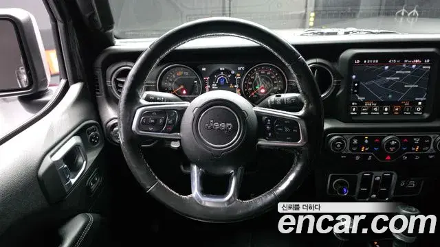 Jeep Wrangler 2019 — Фото 13/20
