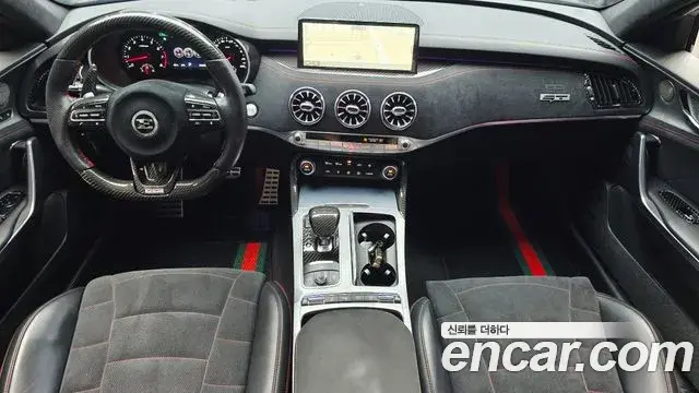 Kia Stinger 2021 — Фото 9/20