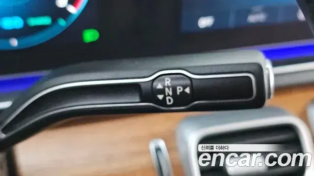 Mercedes-Benz GLE-Class 2019 — Фото 9/20