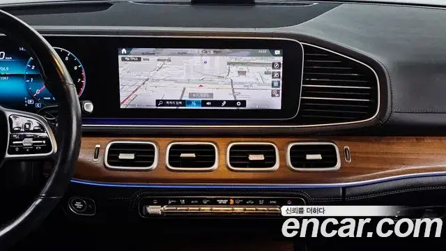 Mercedes-Benz GLE-Class 2019 — Фото 14/20