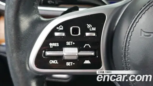 Mercedes-Benz GLE-Class 2019 — Фото 17/20
