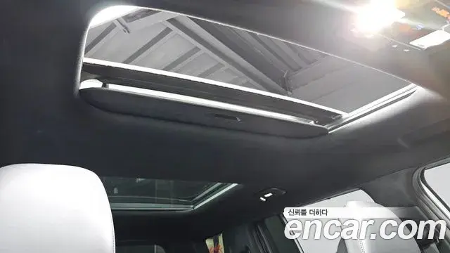 Hyundai Santa Fe 2024 — Photo 18/37