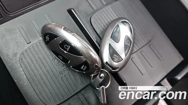 Hyundai Santa Fe 2024 — Photo 7/37