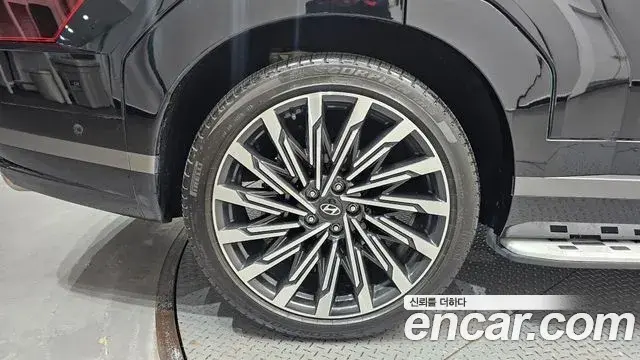 Hyundai Santa Fe 2024 — Şəkil 17/35