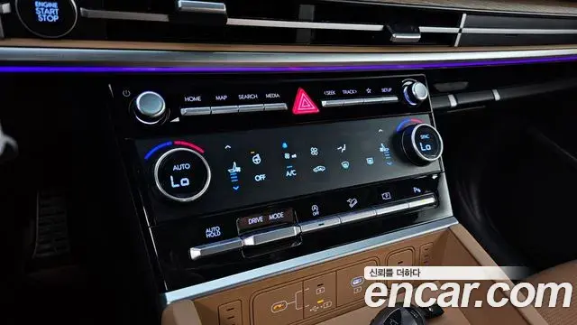 Hyundai Santa Fe 2024 — Şəkil 15/35