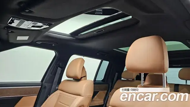 Hyundai Santa Fe 2024 — Şəkil 28/35