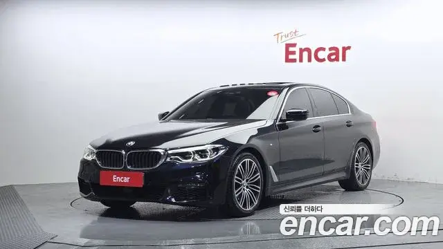 BMW 5 Series 2020 — Фото 1/20