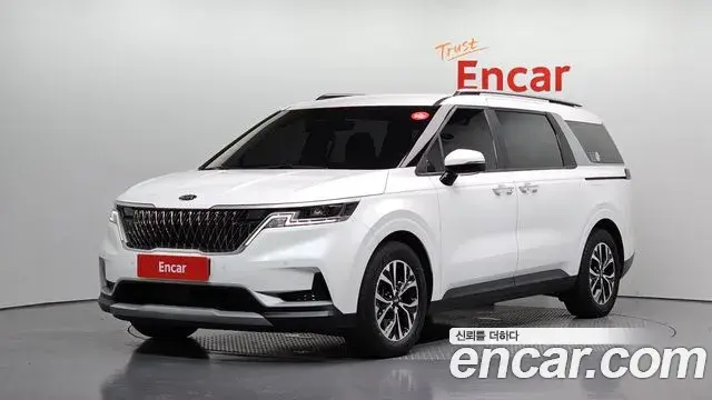 Kia Carnival 2021 — Фото 1/20