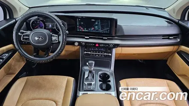 Kia Carnival 2021 — Фото 7/20
