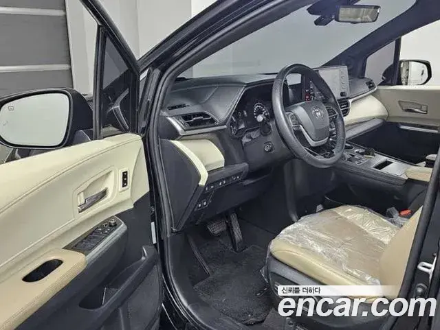 Toyota Sienna 2021 — Şəkil 5/20