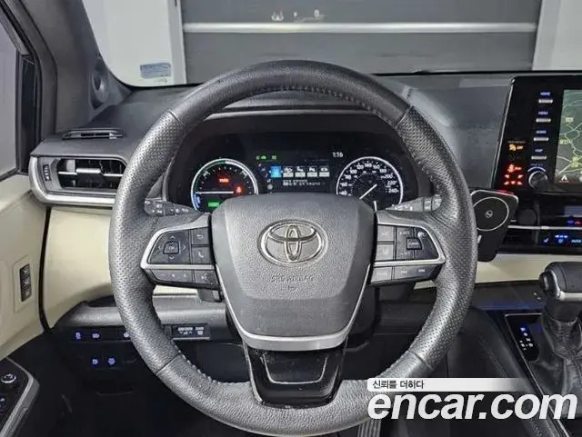 Toyota Sienna 2021 — Şəkil 3/20