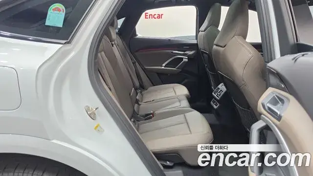 Audi Q5 2025 — Photo 8/42
