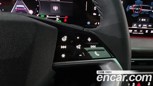 Audi Q5 2025 — Photo 40/42