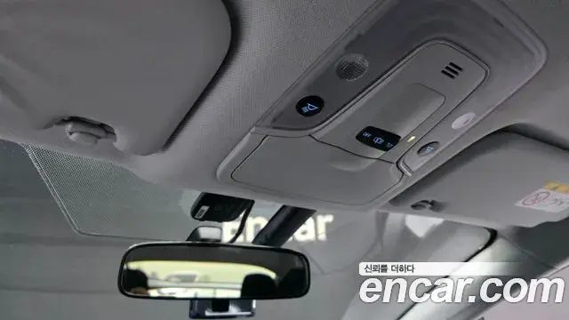 Toyota Prius 2018 — Фото 18/20