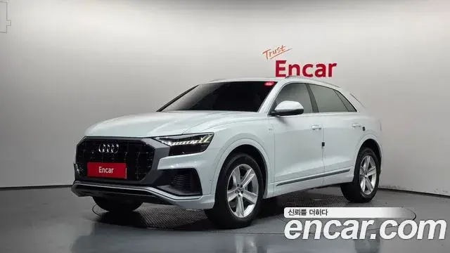Audi Q8 2020 — ფოტო 35/36