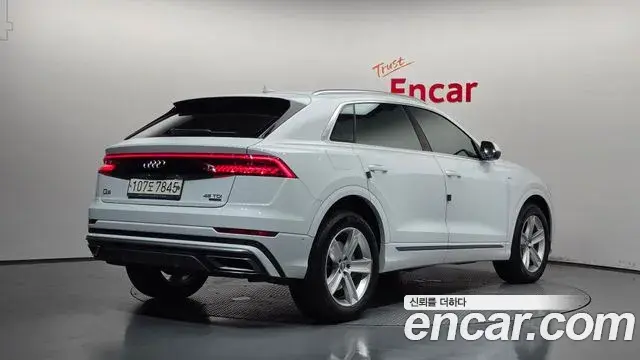 Audi Q8 2020 — ფოტო 4/36