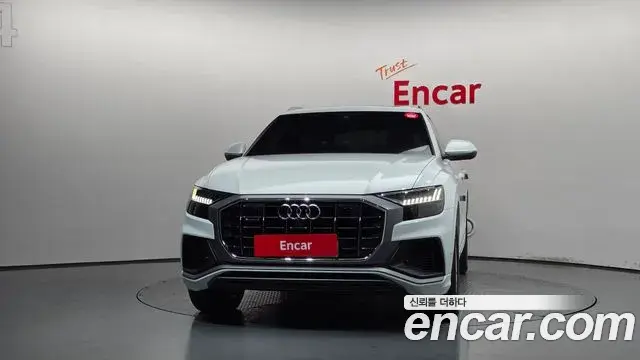 Audi Q8 2020 — ფოტო 21/36