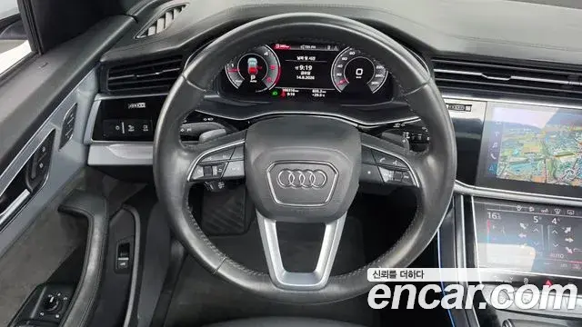 Audi Q8 2020 — ფოტო 34/36