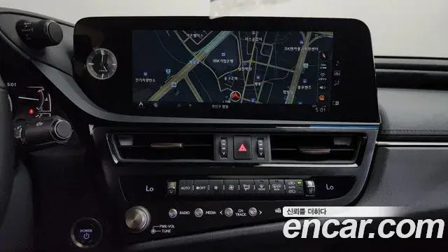 Lexus ES300h 2022 — Şəkil 5/34