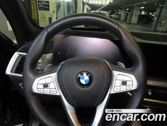 BMW X7 2024 — Photo 10/20