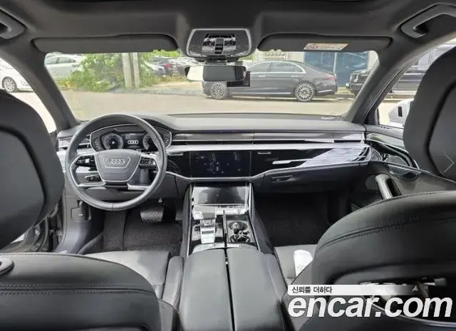 Audi A8 2021 — Şəkil 8/20