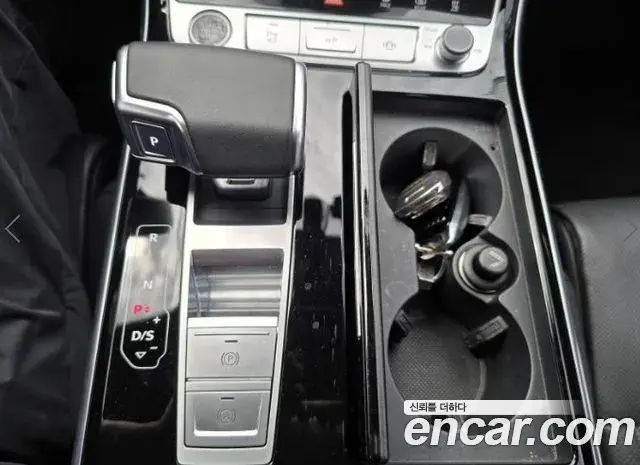 Audi A8 2021 — Şəkil 19/20