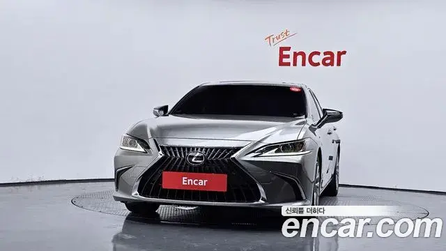 Lexus ES300h 2022 — Şəkil 8/20