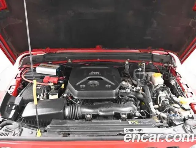 Jeep Wrangler 2019 — ფოტო 4/20