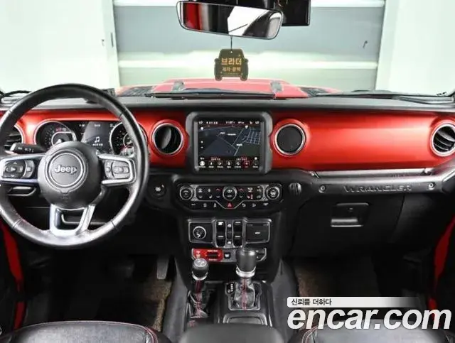 Jeep Wrangler 2019 — ფოტო 1/20