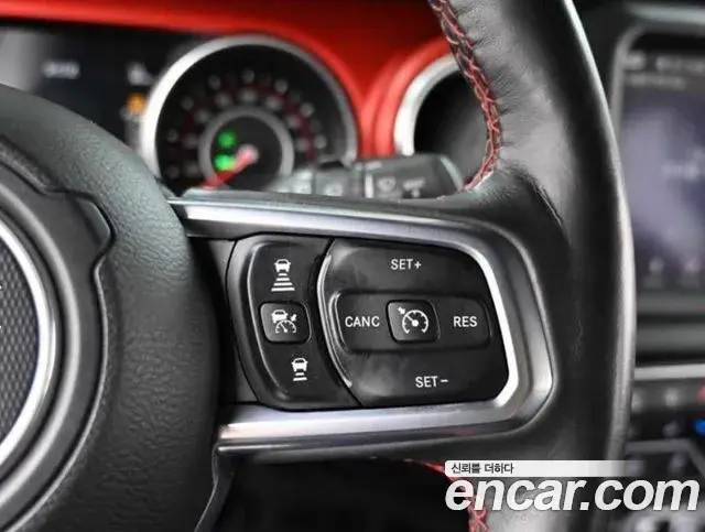 Jeep Wrangler 2019 — ფოტო 15/20