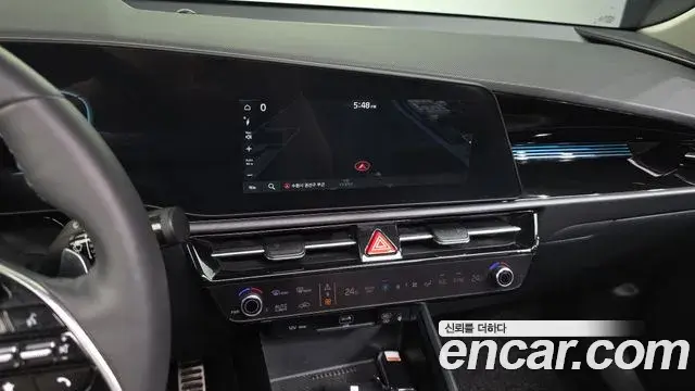 Kia Niro 2022 — Фото 14/20