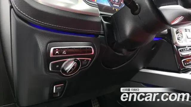 Mercedes-Benz G-Class 2022 — ფოტო 25/32