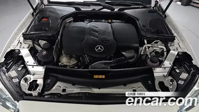 Mercedes-Benz E-Class 2023 — Şəkil 7/36