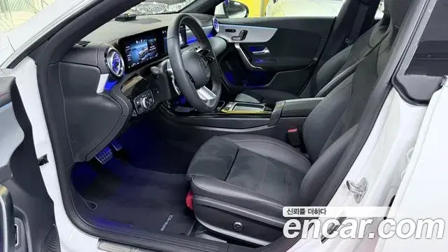Mercedes-Benz CLA-Class 2026 — Photo 8/20