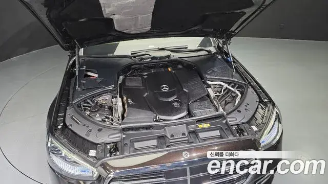 Mercedes-Benz S-Class 2021 — Фото 6/20