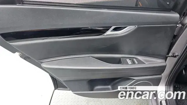 Genesis G80 2022 — ფოტო 34/38