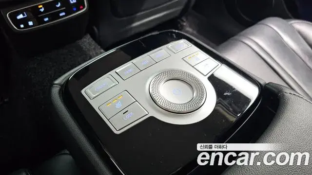 Genesis G80 2022 — ფოტო 22/38