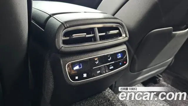 Genesis G80 2022 — ფოტო 16/38