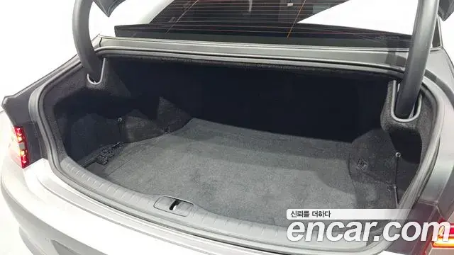 Genesis G80 2022 — ფოტო 32/38