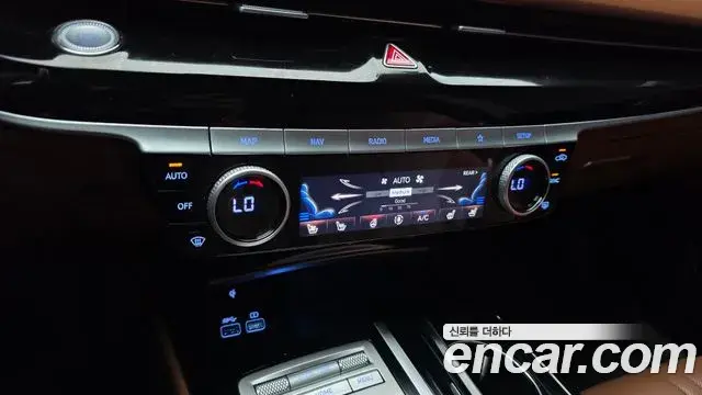 Genesis G80 2022 — Photo 14/20