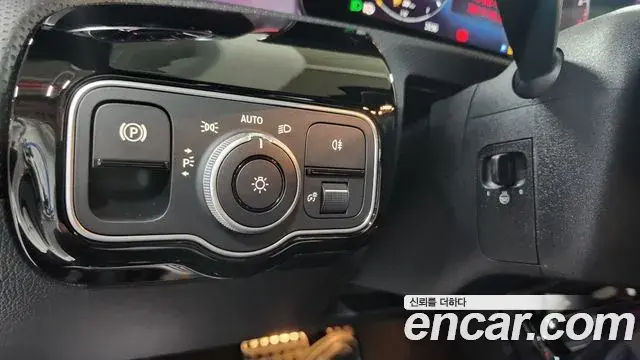Mercedes-Benz CLA-Class 2026 — Photo 17/20